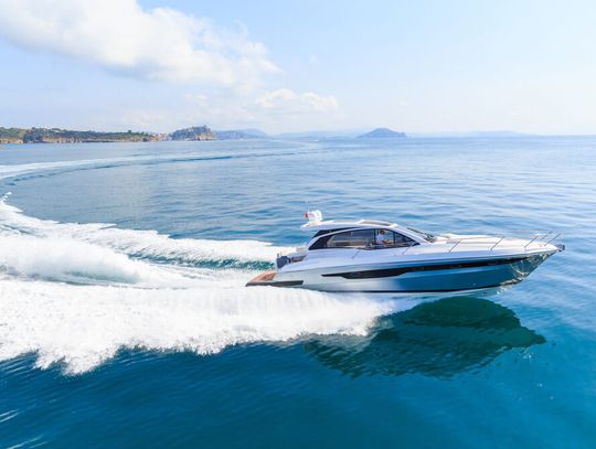 Co trzeba zrobić, by móc samodzielnie prowadzić motorówkę?