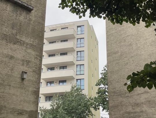 Hałas przeszkadza mieszkańcom Wrzeciona w dzień i w nocy. Jest reakcja radnej