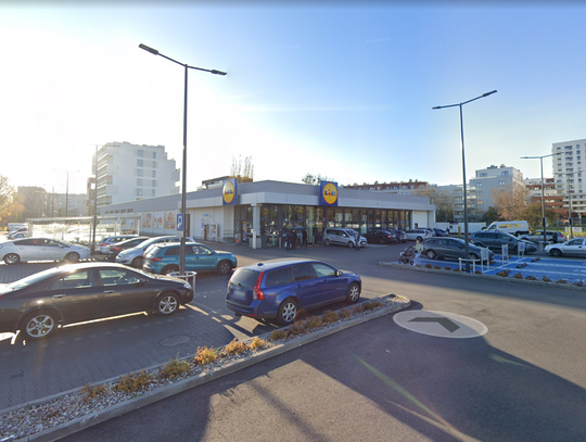 Lidl testuje sklepy czynne całą dobę. Jedna z placówek w dzielnicy działa 24 godziny na dobę