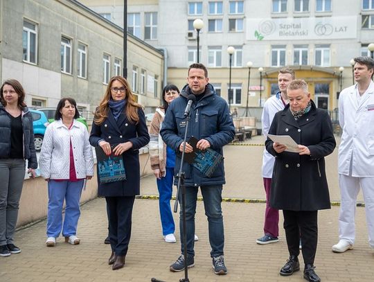 Medycy z Ukrainy leczą w Szpitalu Bielańskim