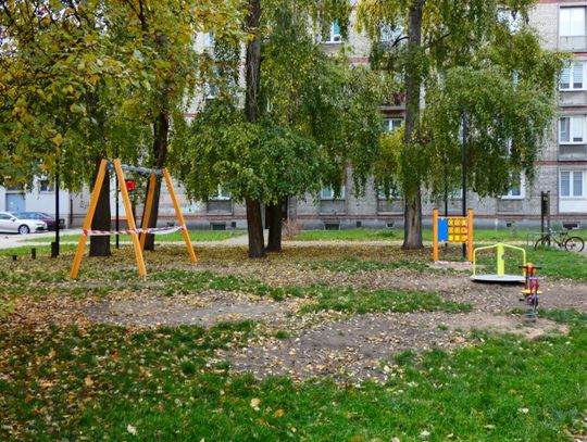 Mieszkańcy nie byli uprzedzeni o demontażu placu zabaw. Burmistrz uspokaja: urządzenia wrócą