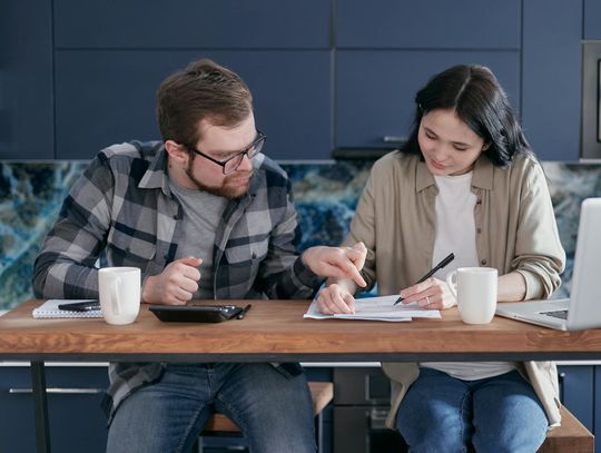 Niezależny doradca energetyczny dla firm – jakie usługi oferuje?