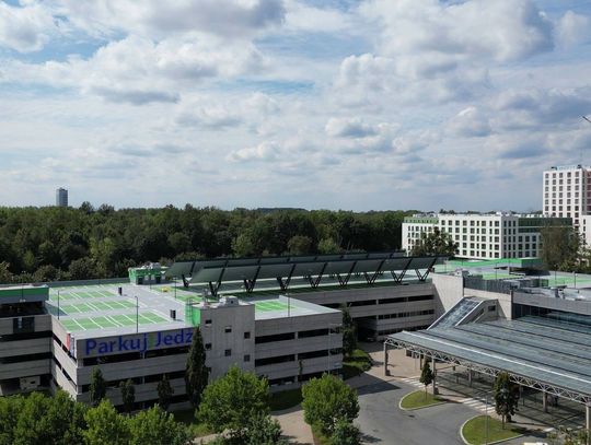 Piętrowy parking na Młocinach. Czy to koniec zmian?