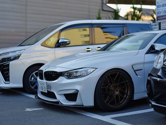 Skup aut w Warszawie – jak szybko i bezpiecznie sprzedać swój samochód?