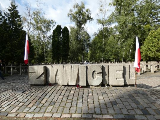 Społeczna Akcja Sprzątania Kwatery Żołnierzy „Żywiciela” – 10 lat łączenia pokoleń