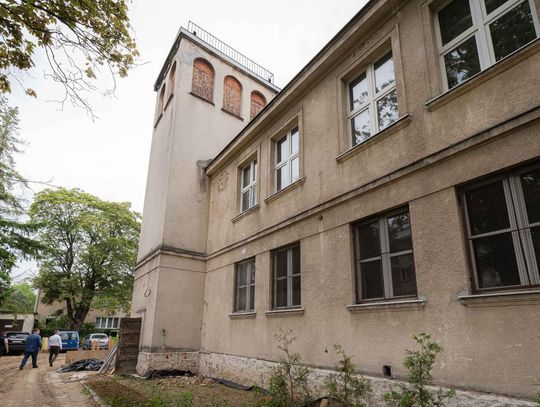 Strażnica przy Marymonckiej zyskuje nowe życie – kompleksowa modernizacja na finiszu