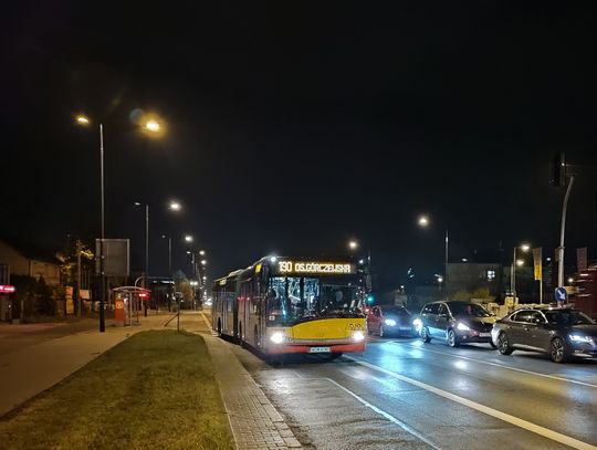 Transport publiczny w Święta - jak będą kursowały autobusy, tramwaje i metro?