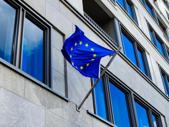 Unia. To (się) opłaca! Polityka spójności 2021-2027. Rozwój, praca, ekologia technologia.