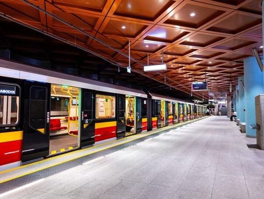 Uwaga! Prace w metrze na linii M1 – ruszy komunikacja zastępcza