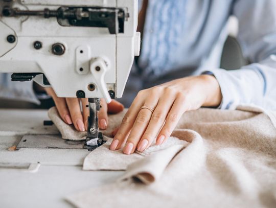 Warsztaty krawieckie w MAL Samogłoska