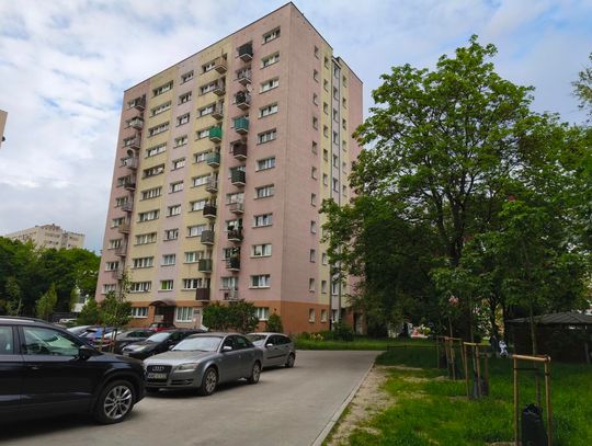 Wspólnota chciała ogrodzić podwórko. Czy ogrodzą fragment ponad 50-letniego osiedla?