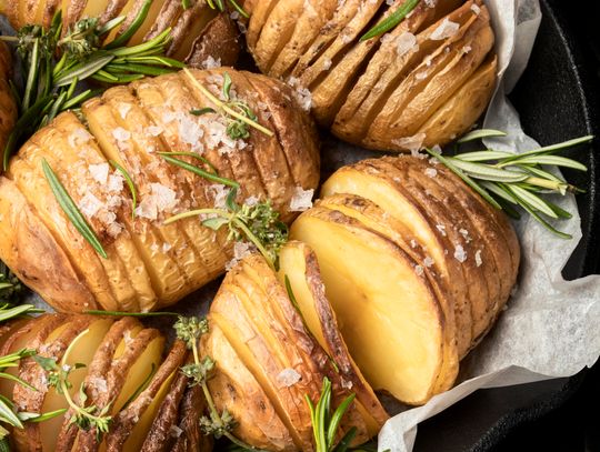 Ziemniaki, ognisko i jesienne klimaty – sąsiedzkie święto w Samogłosce