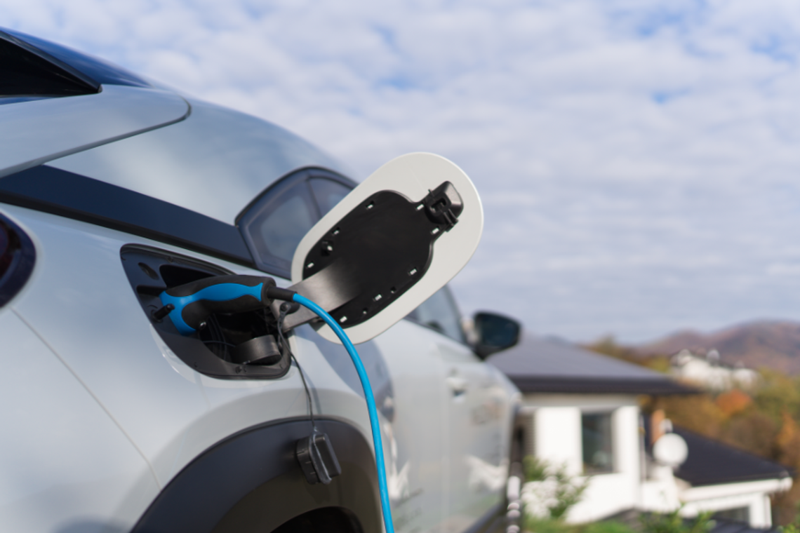 Jak zmienia się sposób ładowania samochodów elektrycznych w gospodarstwach domowych? Jak zmienia się sposób ładowania samochodów elektrycznych w gospodarstwach domowych?