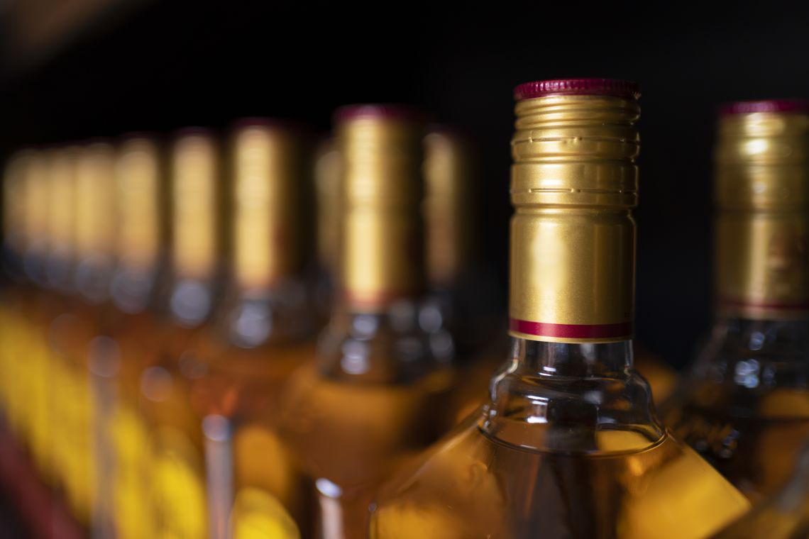 Mniej nocnych interwencji po ograniczeniu sprzedaży alkoholu. Są pierwsze dane Mniej nocnych interwencji po ograniczeniu sprzedaży alkoholu. Są pierwsze dane