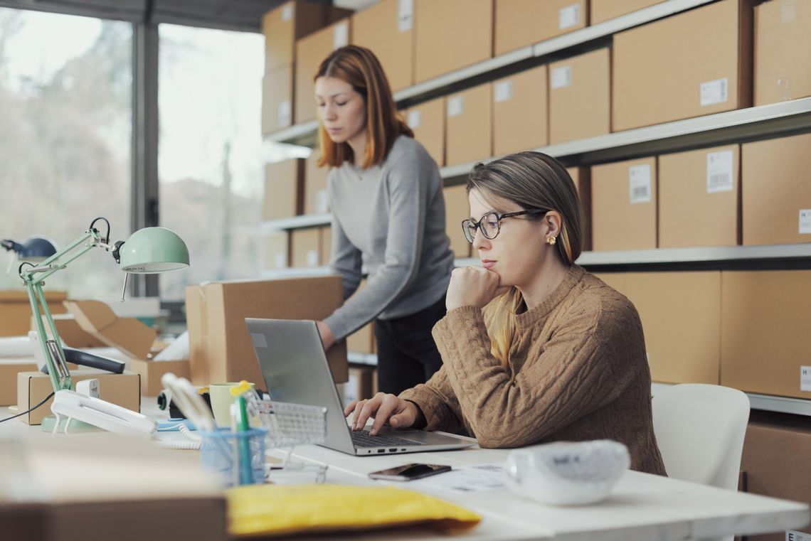 Obowiązek rejestracji do VAT od pierwszej sprzedaży – zasady i wymogi