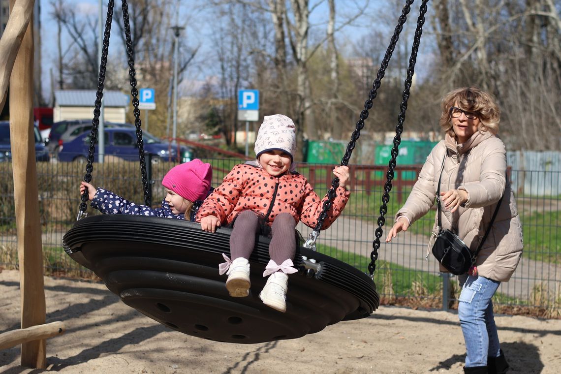 Plac zabaw przy Petofiego zmodernizowany