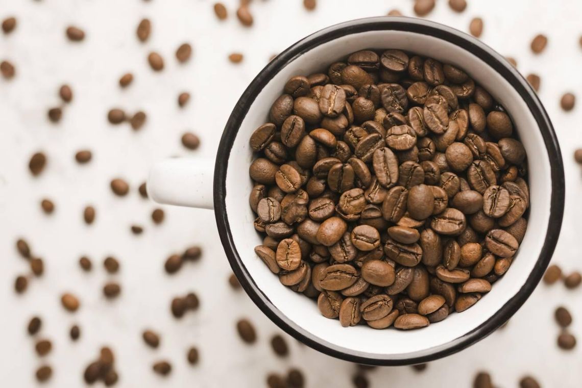 Poznaj różnorodność gatunków i typów kawy – przewodnik