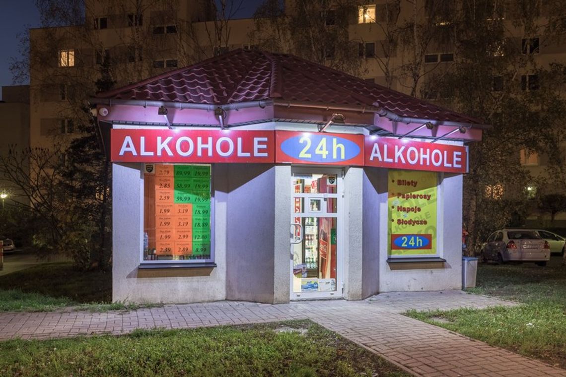 Zakaz sprzedaży alkoholu nocą - konsultacje